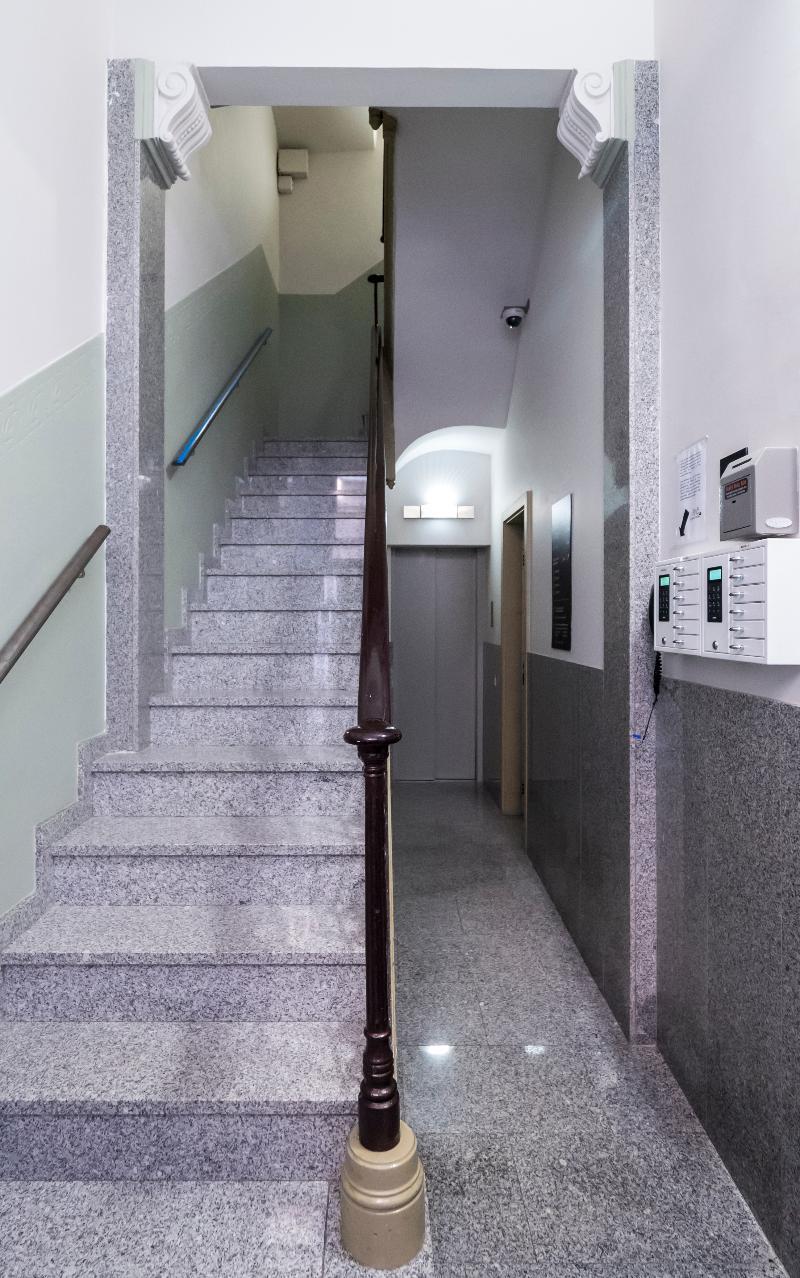 Barcelona Sants Station Apartments Екстер'єр фото